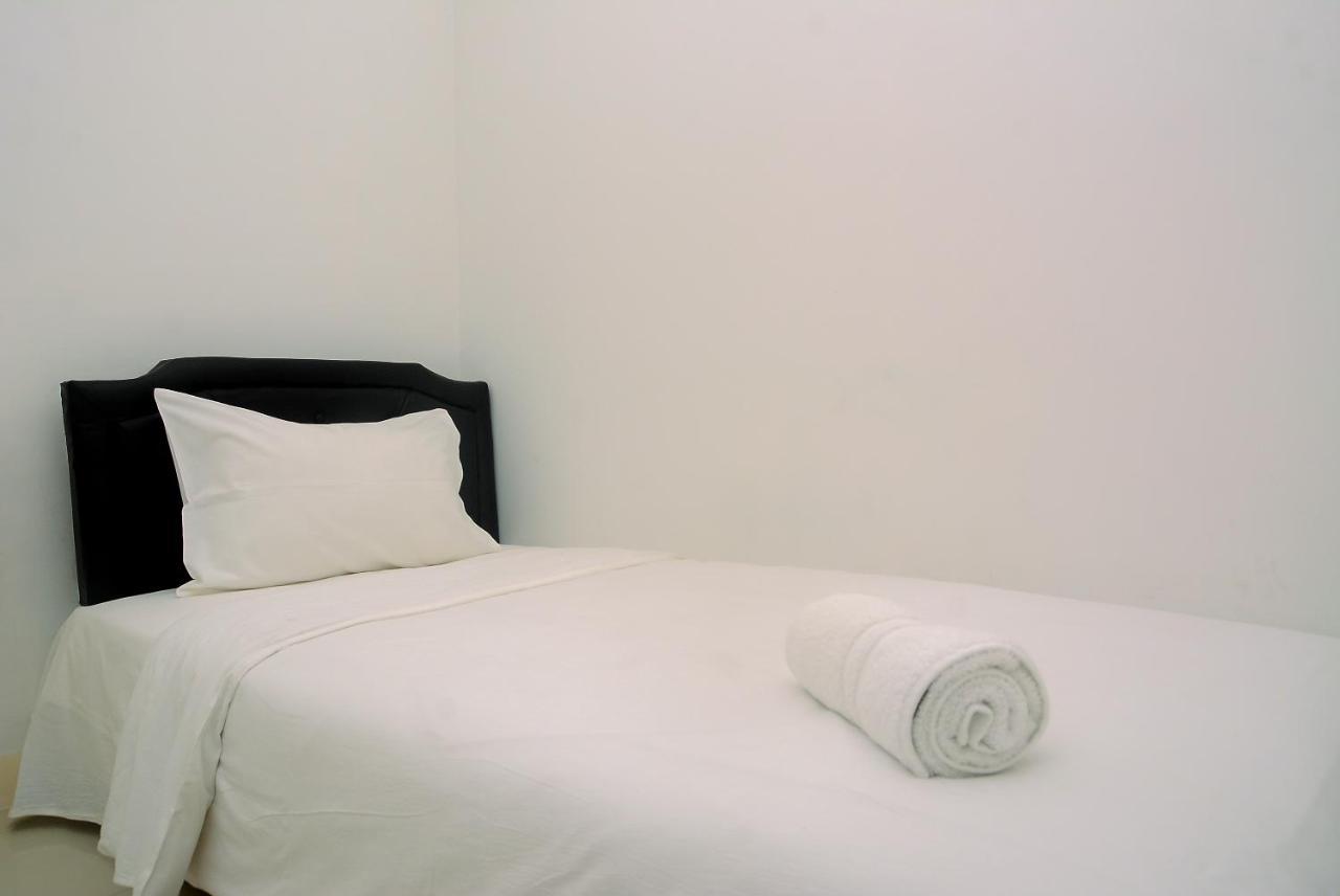 Apartment Cozy Living 2br At Bassura Near Mall By Travelio